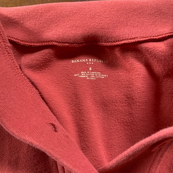 Banana Republic Factory // Sweatshirt - red EUC - Picture 3 of 10